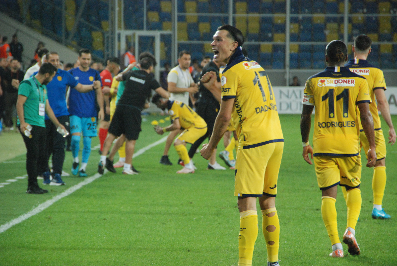 ANKARAGÜCÜ - İSTANBULSPOR