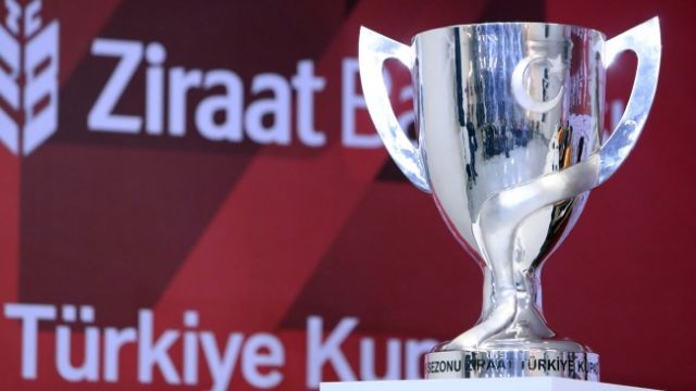 Ankara Demirspor 12 kişi çıktığı maçta Mamak FK'yı yendi