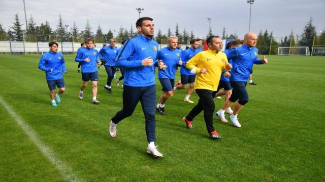 Ankaragücü, Karagümrük maçının hazırlıklarına başladı