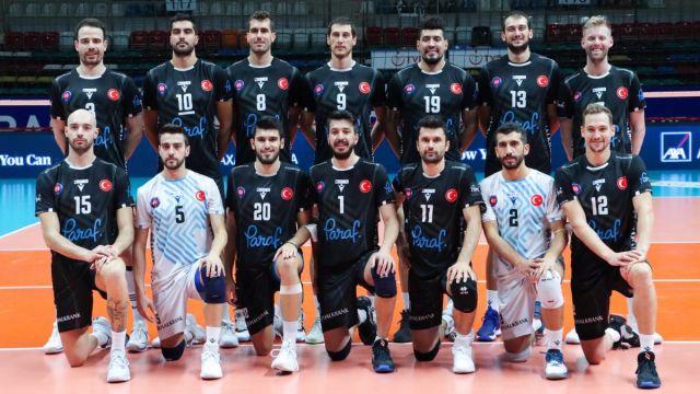 Halkbank ilk 16 için savaşacak