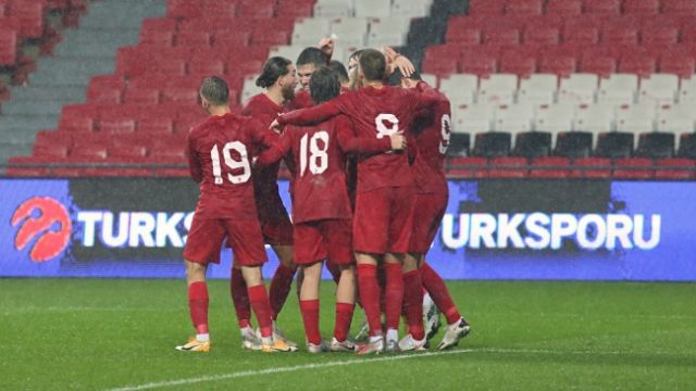 Milliler 3-0 kazandı, 1 gol Berat'tan