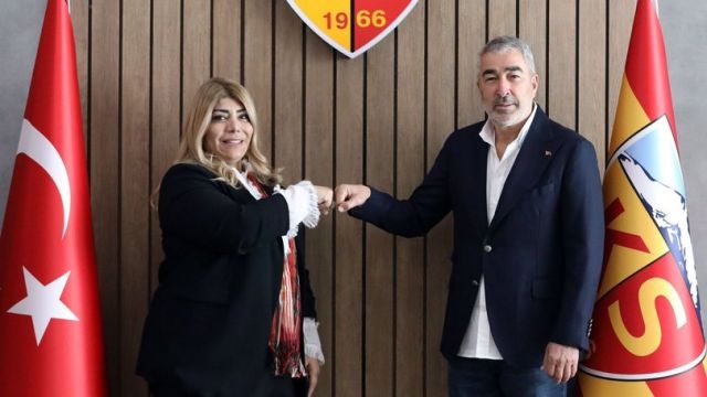 Teknik direktör Samet Aybaba, Kayserispor'la imzaladı