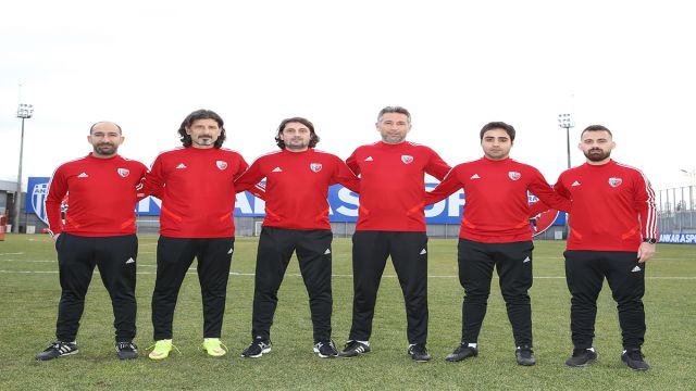 Ankaraspor Mehmet Ak ile anlaştı