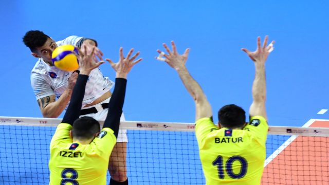 Fenerbahçe'ye Halkbank'tan jest 0-3