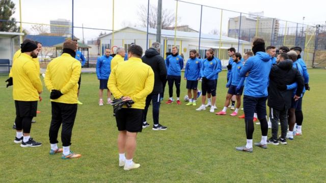 Güçlüler, Atakaş Hatayspor hazırlıklarına başladı