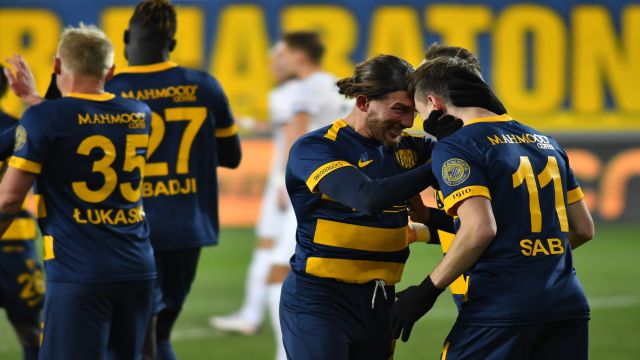 3 puan Ankaragücü'nün 1-0 !