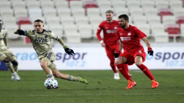 Demir Grup Sivasspor 1 - Fenerbahçe 1