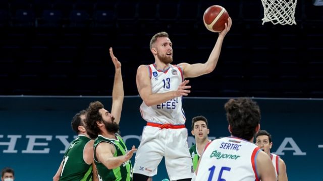 Ormanspor, Anadolu Efes'e direnemedi 95-75