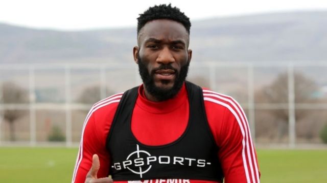 Sivasspor'da Appidangoye şoku yaşanıyor