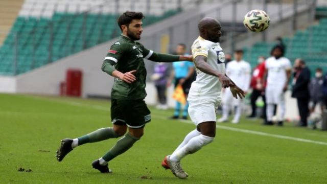 Bursaspor'da 6 futbolcu boşa çıkıyor