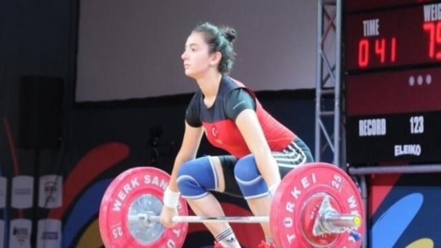 Tokyo 2020'de Nuray Levent podyuma çıktı