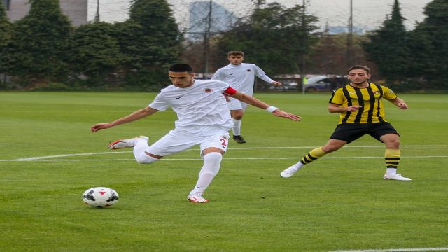 Gençlerbirliği U-19 İstanbulspor'u 2-1'le geçti