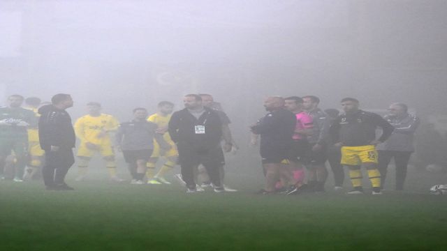 İstanbulspor - Menemenspor maçı ertelendi.