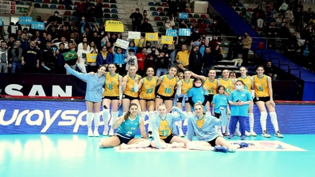 Çekişmeli derbide PTT güldü 3-2