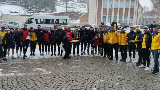 Lider'e Erzurum'da taraftar desteği