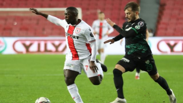 Samsunspor ve Bursaspor 1'er puanla yetinde