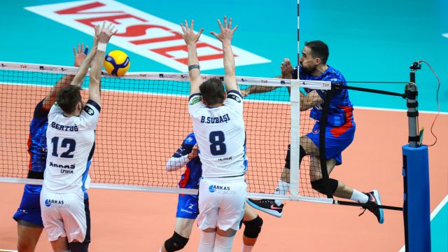 Halkbank adını finale yazdırdı