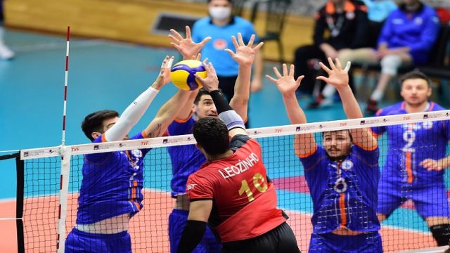 Spor Toto yarı finalde kaybetti