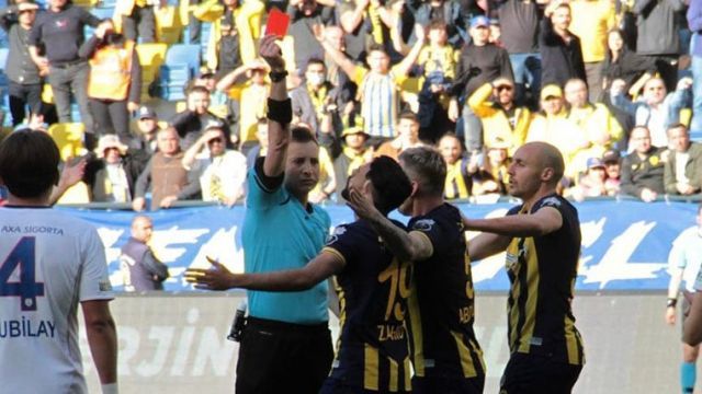 Ankaragücü'nün geçen sezon sorun yaşadığı hakem İstanbulspor maçına atandı !