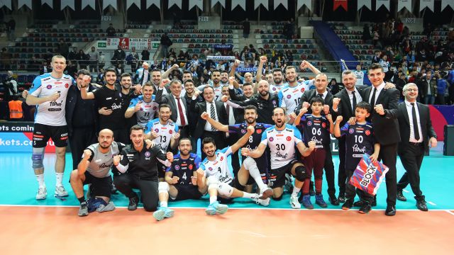 Halkbank’ta liderlik keyfi