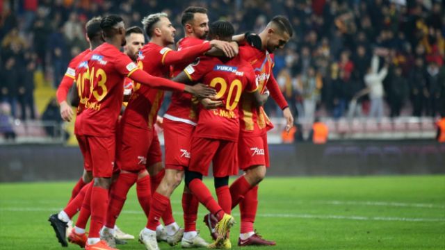 Yukatel Kayserispor 4 - Demir Grup Sivasspor 1