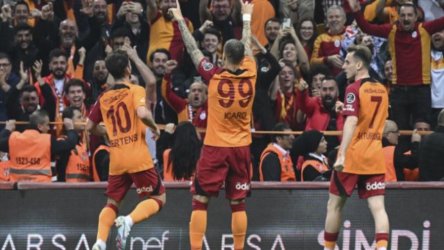 Galatasaray, Kayserispor'u 6-0 yendi...