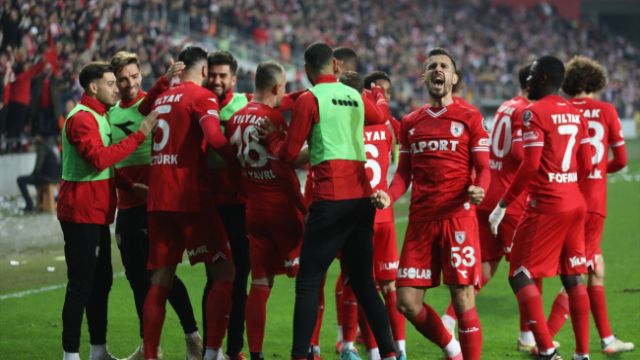 Samsunspor, Süper Lige bir adım daha yaklaştı