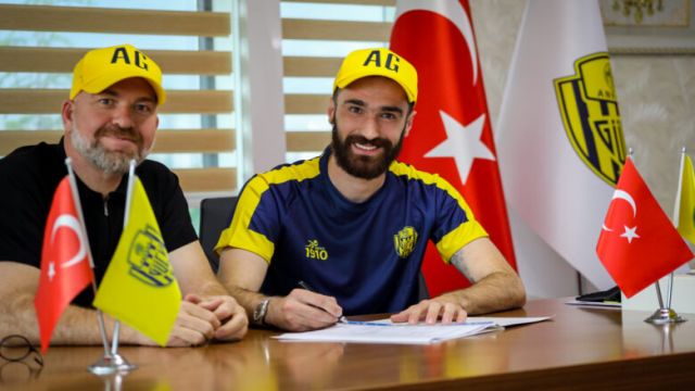 Riad Bajic Ankaragücü'nde!