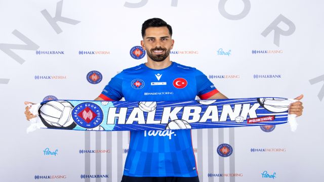 Halkbank Doğukan'la devam ediyor