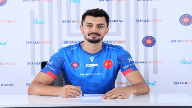 Serhat Coşkun Halkbank’ta kaldı