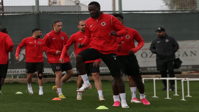 Gençlerbirliği, Dinamo Bükreş ile hazırlık maçı oynayacak