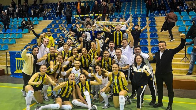 Ankaragücü ilk maçında Fenerbahçe Abaga Jewellery'i 3-1 mağlup etti