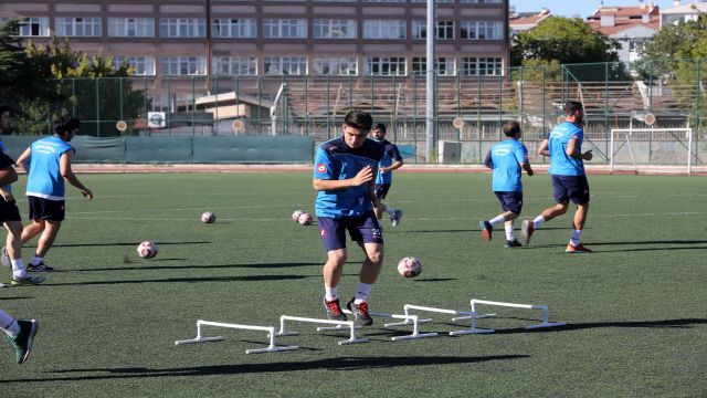 Yenimahalle’de A takım kadrosuna katılma fırsatı