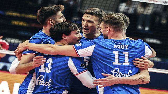 Halkbank lidere konuk olacak