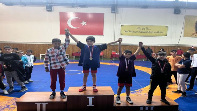 Altındağlı sporcular madalya avcısı