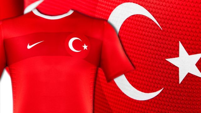 Milli futbolcu UEFA kıskacında