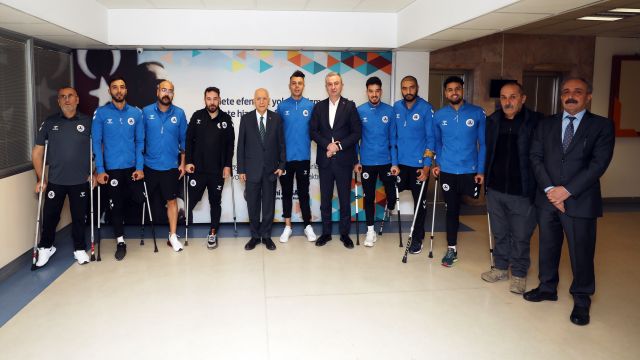 Şampiyon Ampute sporcuları Yenimahalle’de