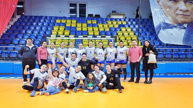 Yenimahalle Belediyesi SK 30 - Üsküdar Belediyespor 30