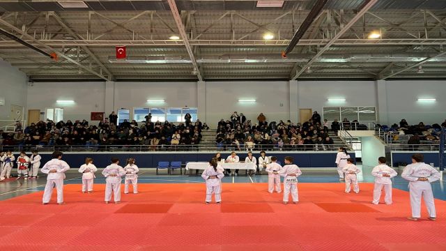 Akyurt’ta Taekwondo Kuşak Terfi Sınavı Gerçekleştirildi