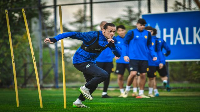 Amed SF - Ankaragücü maçının günü ve saati değişti...