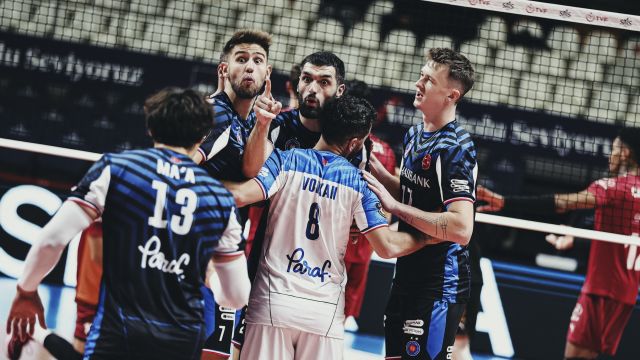 Halkbank'ta rakip St. Nazaire!