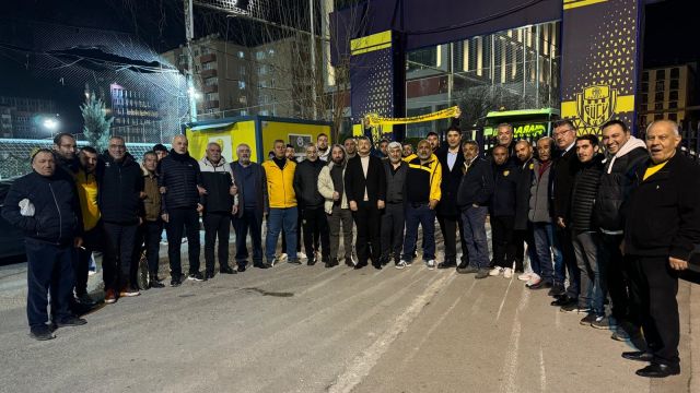 Ankaragücü taraftarı Tandoğan'da toplandı. Murat Koç açıklama yaptı!