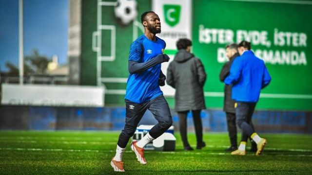 Ankaragücü'nde Owusu 2 maç yok!